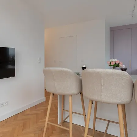 Apartament Pastel Apartment With Two Bedrooms And Balcony In Gdynia By Noclegi Renters *